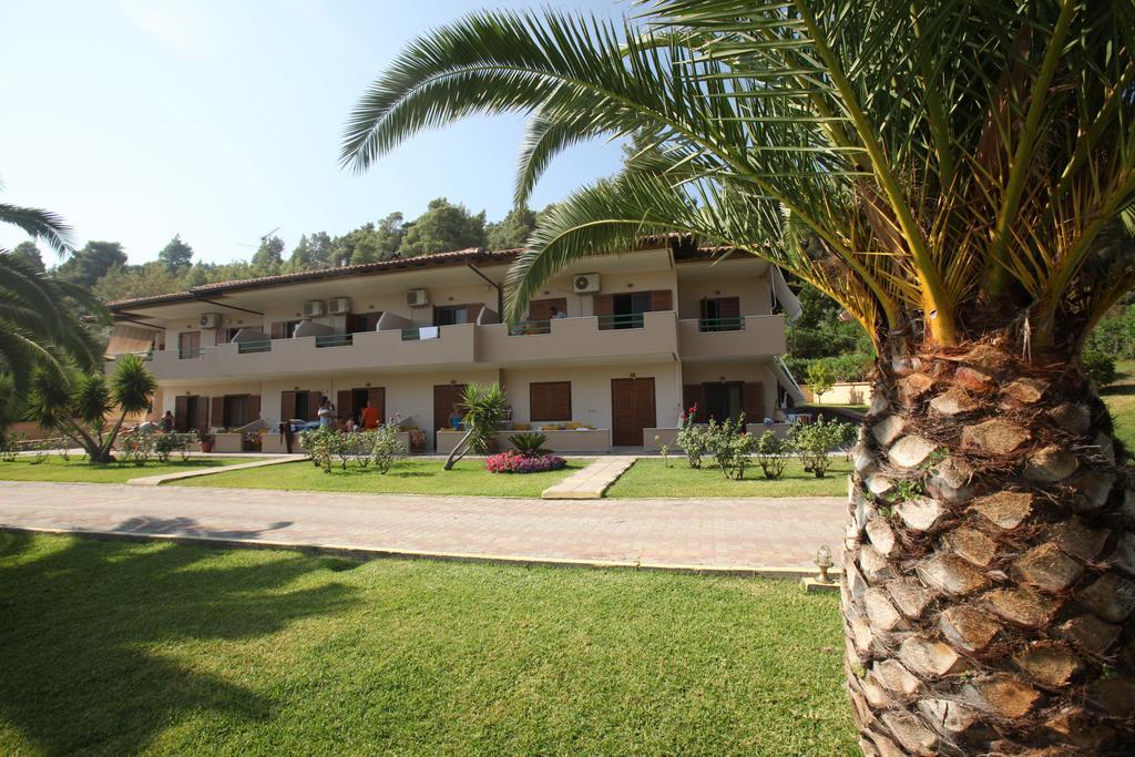 Elena Apartments & Studios Вурвуру Экстерьер фото