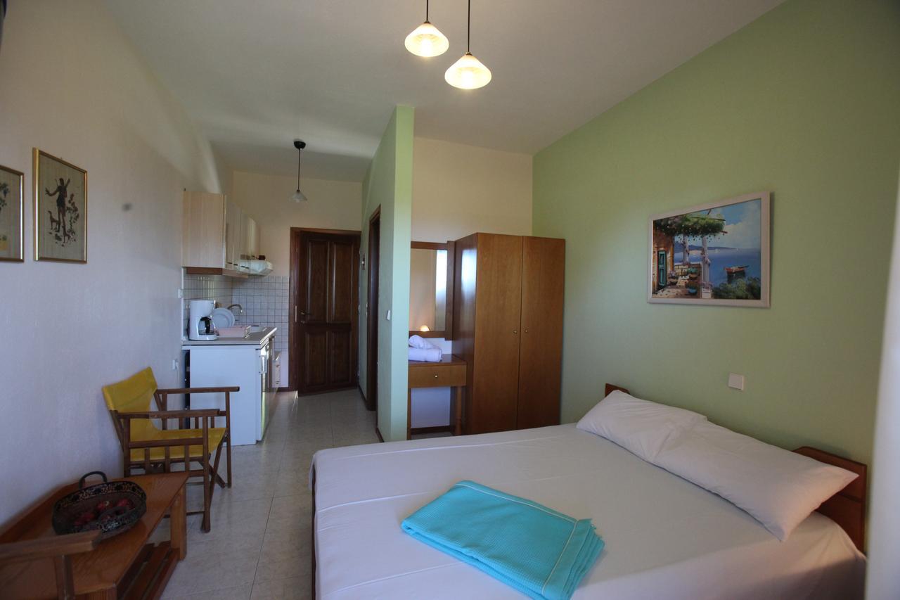 Elena Apartments & Studios Вурвуру Экстерьер фото